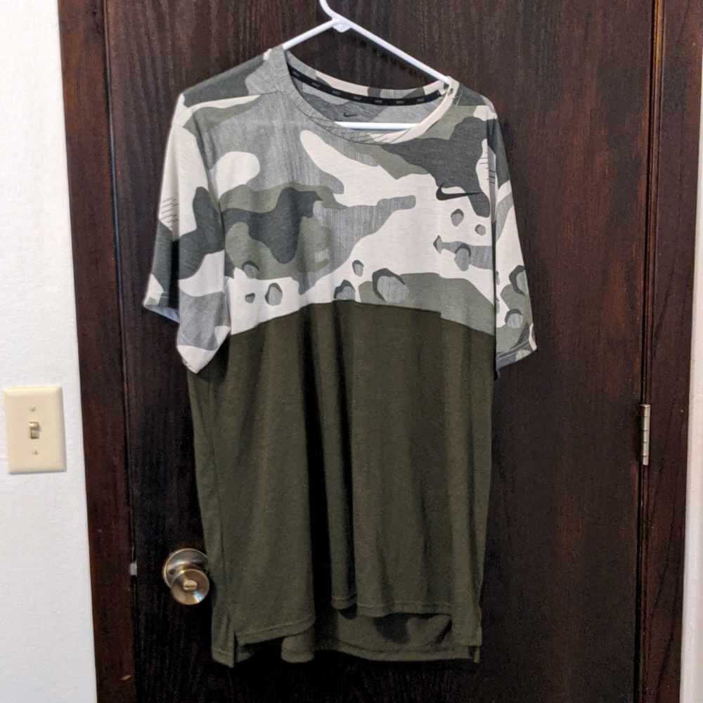 Nike Dri-Fit Camo Shirt size XXL